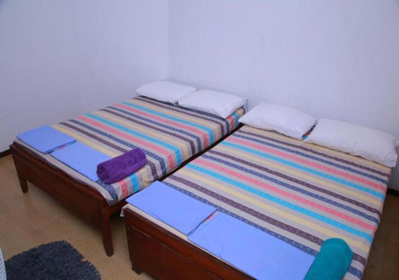Weerakoon Guest Apartment Hikkaduwa Exterior photo